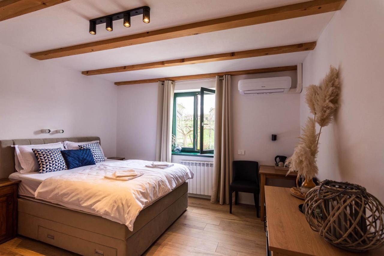 Rooms&Vinery Bregovi - Sobe In Vinska Klet Bregovi Dobravlje Exteriör bild